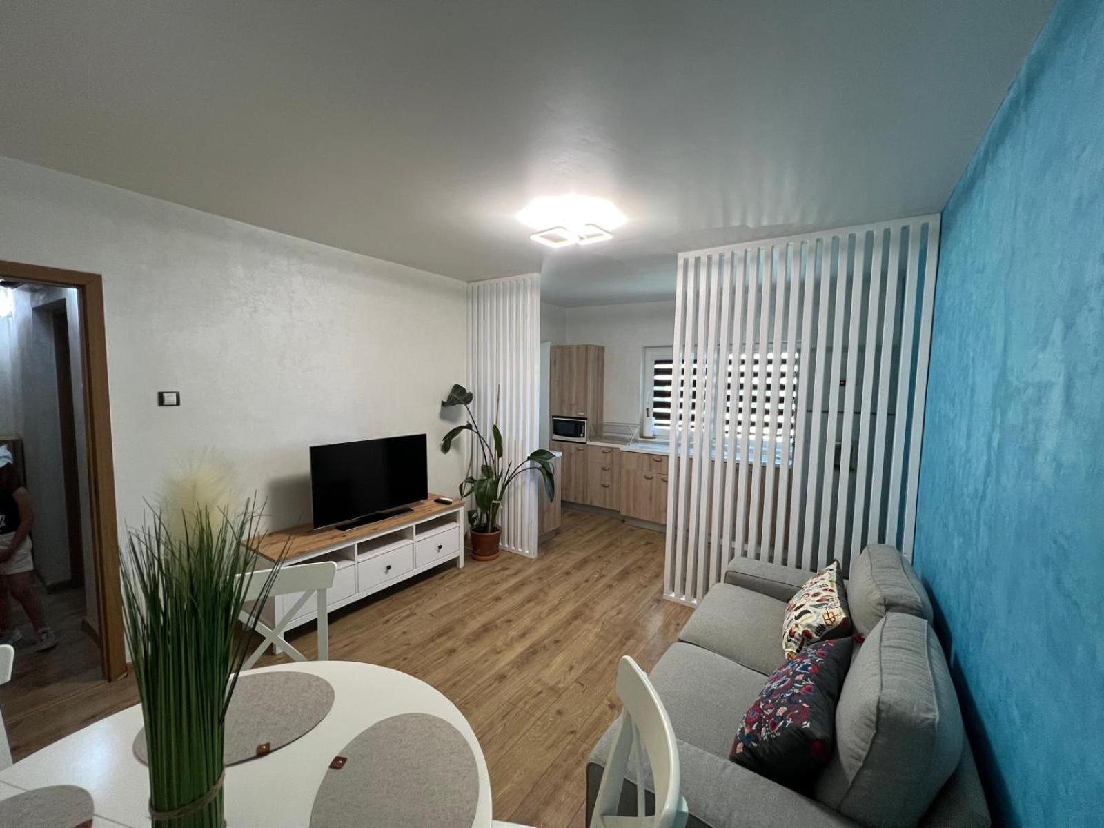 Miva Apartments 만갈리아 외부 사진